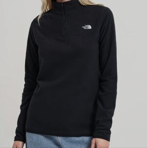 The North Face Women's Black Quarter-Zip Fleece